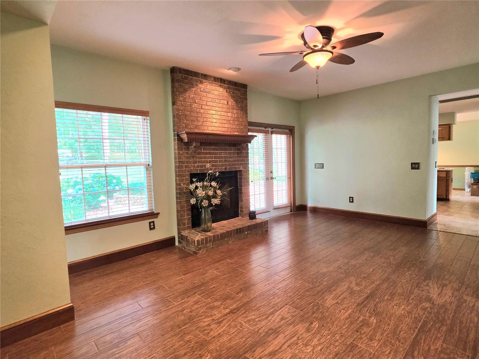 KENWOOD - Residential