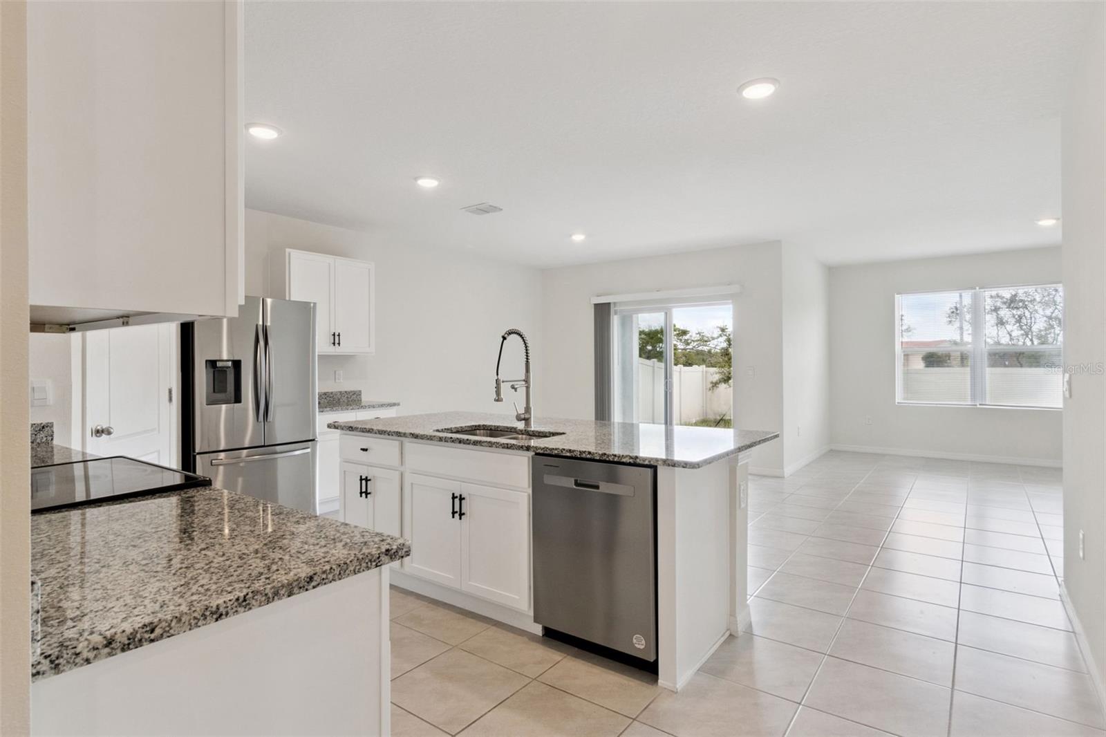 HAMMOCK RESERVE PH 2 - Residential Lease