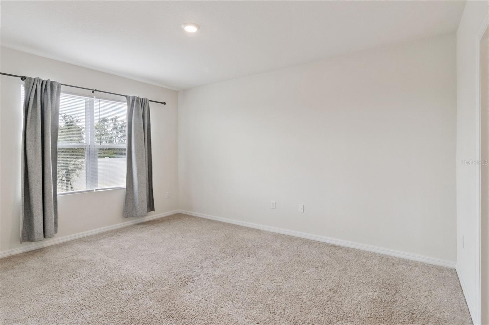 HAMMOCK RESERVE PH 2 - Residential Lease