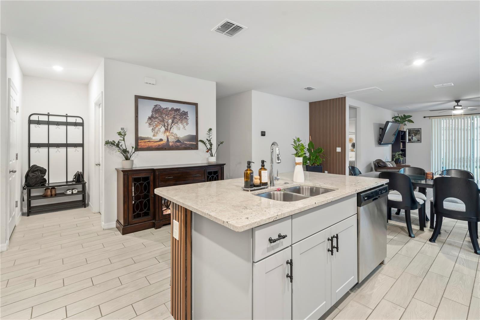 SILVER SPRINGS - Residential