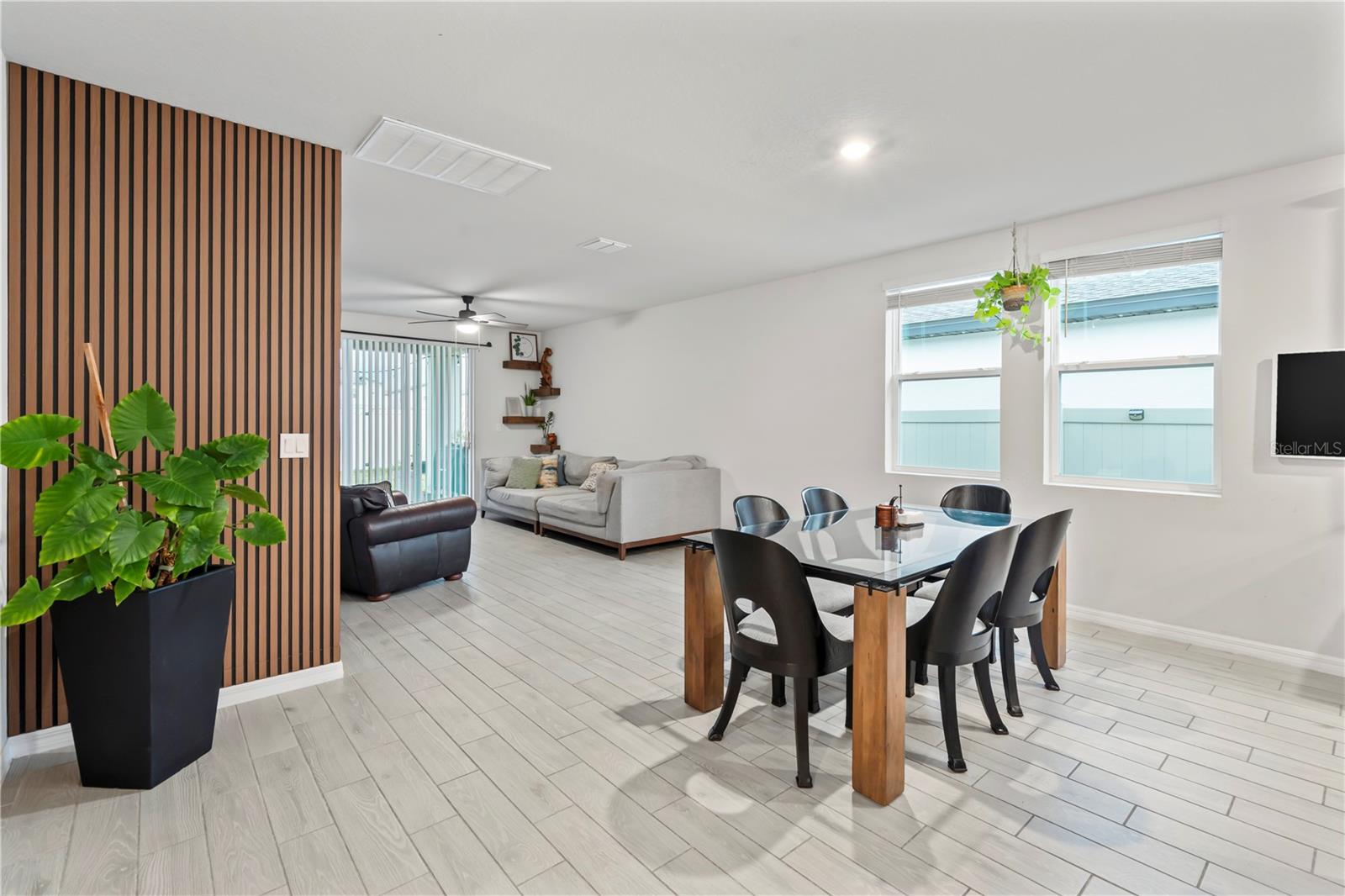 SILVER SPRINGS - Residential