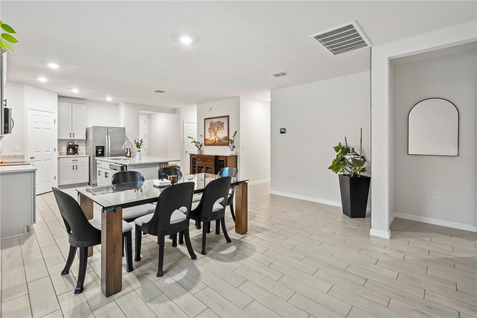 SILVER SPRINGS - Residential