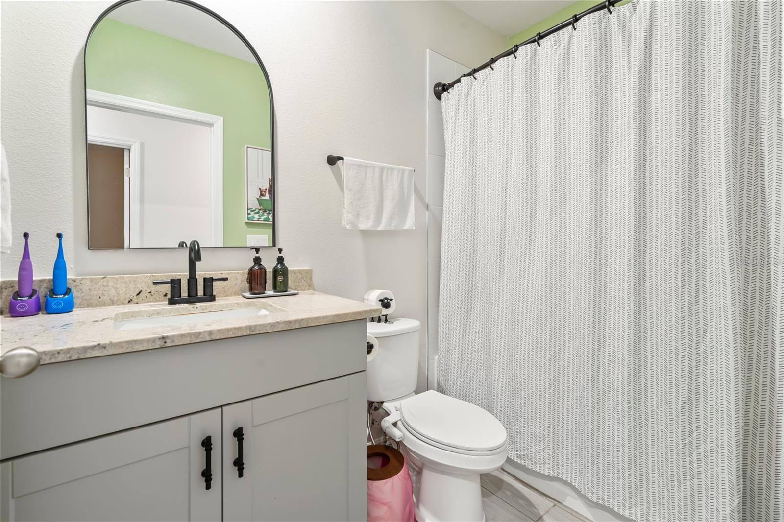 SILVER SPRINGS - Residential