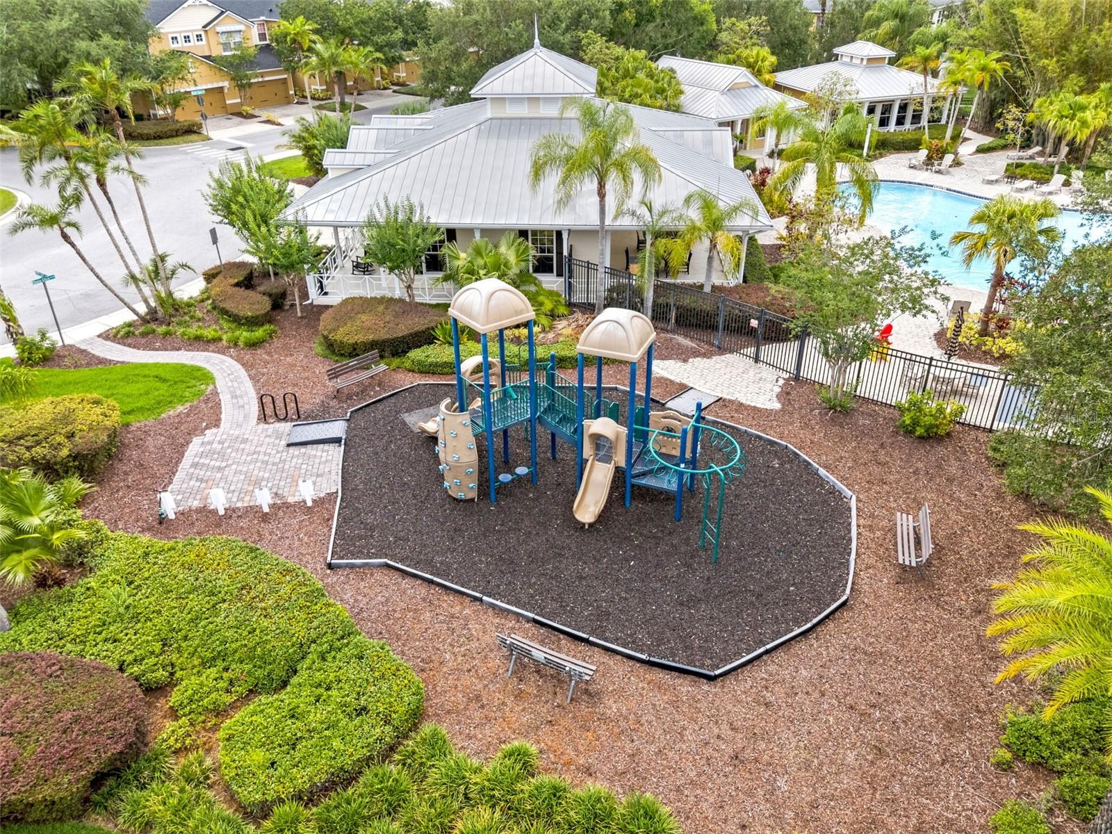 OASIS COVE 1 AT LAKESIDE VILLAGE CONDO PH 1 - Residential