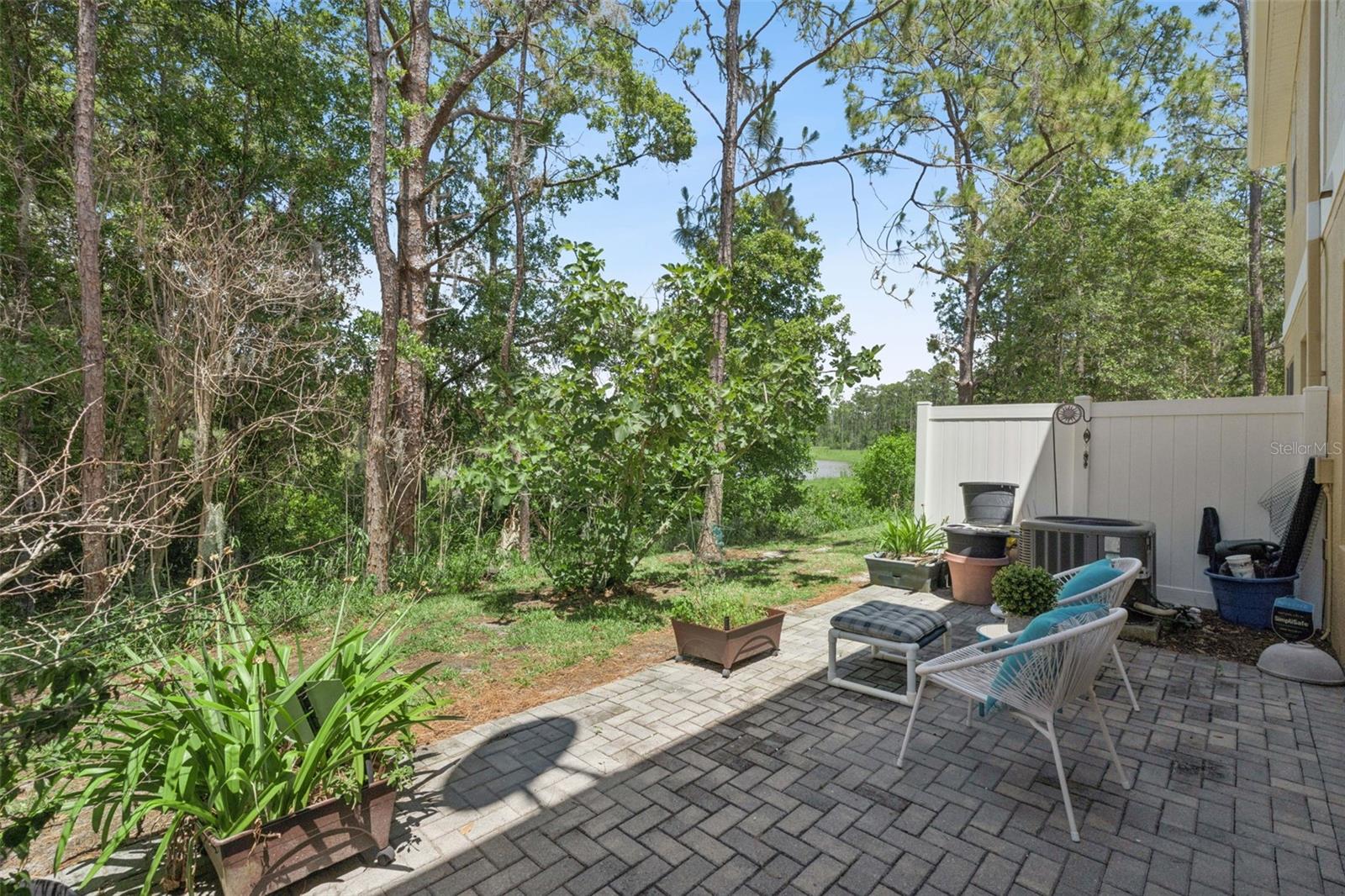 OASIS COVE 1 AT LAKESIDE VILLAGE CONDO PH 1 - Residential