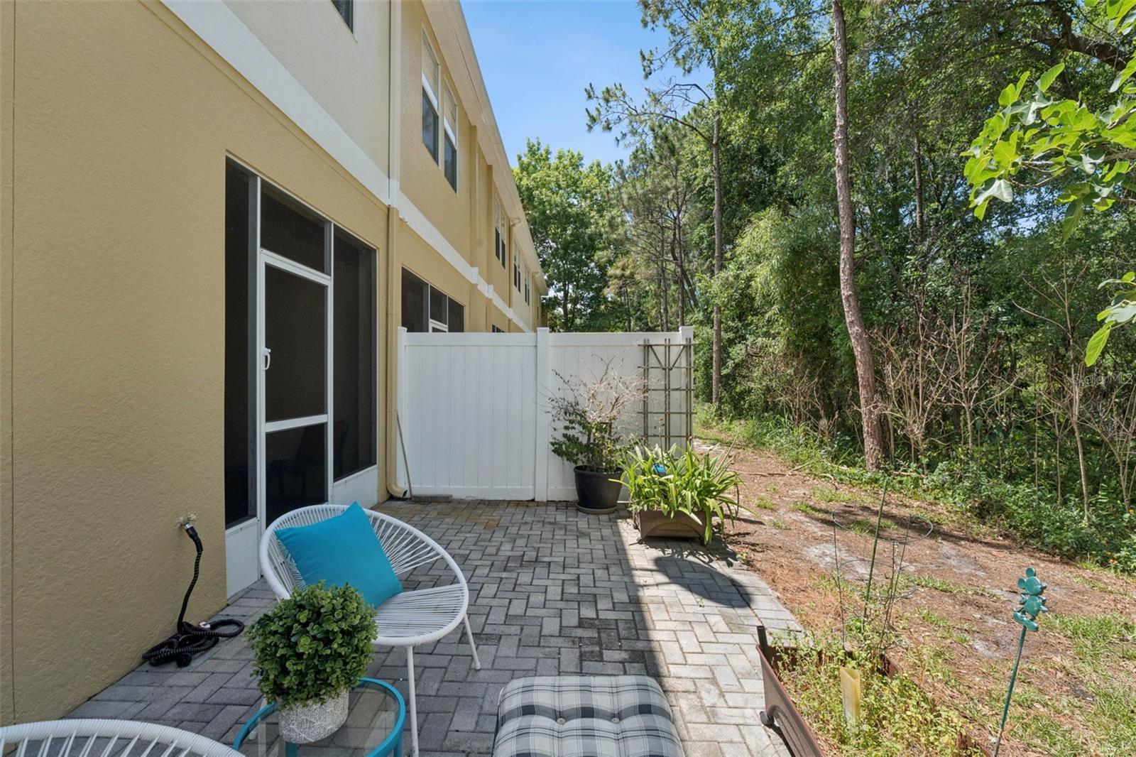 OASIS COVE 1 AT LAKESIDE VILLAGE CONDO PH 1 - Residential