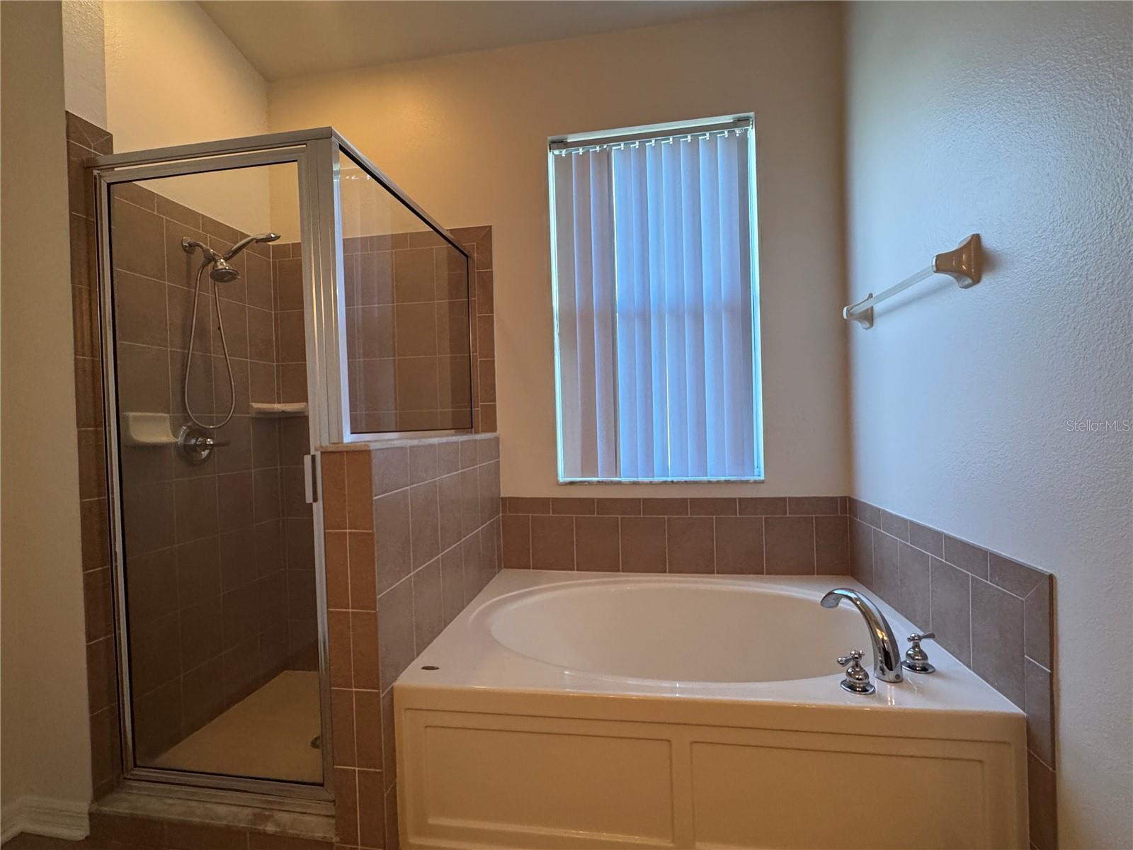 KINGSWAY PH 2 - Residential Lease