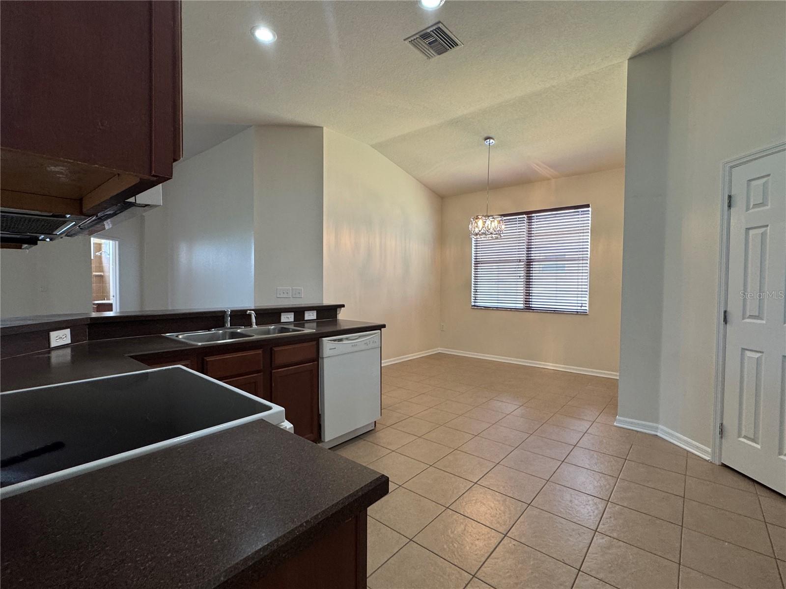 KINGSWAY PH 2 - Residential Lease
