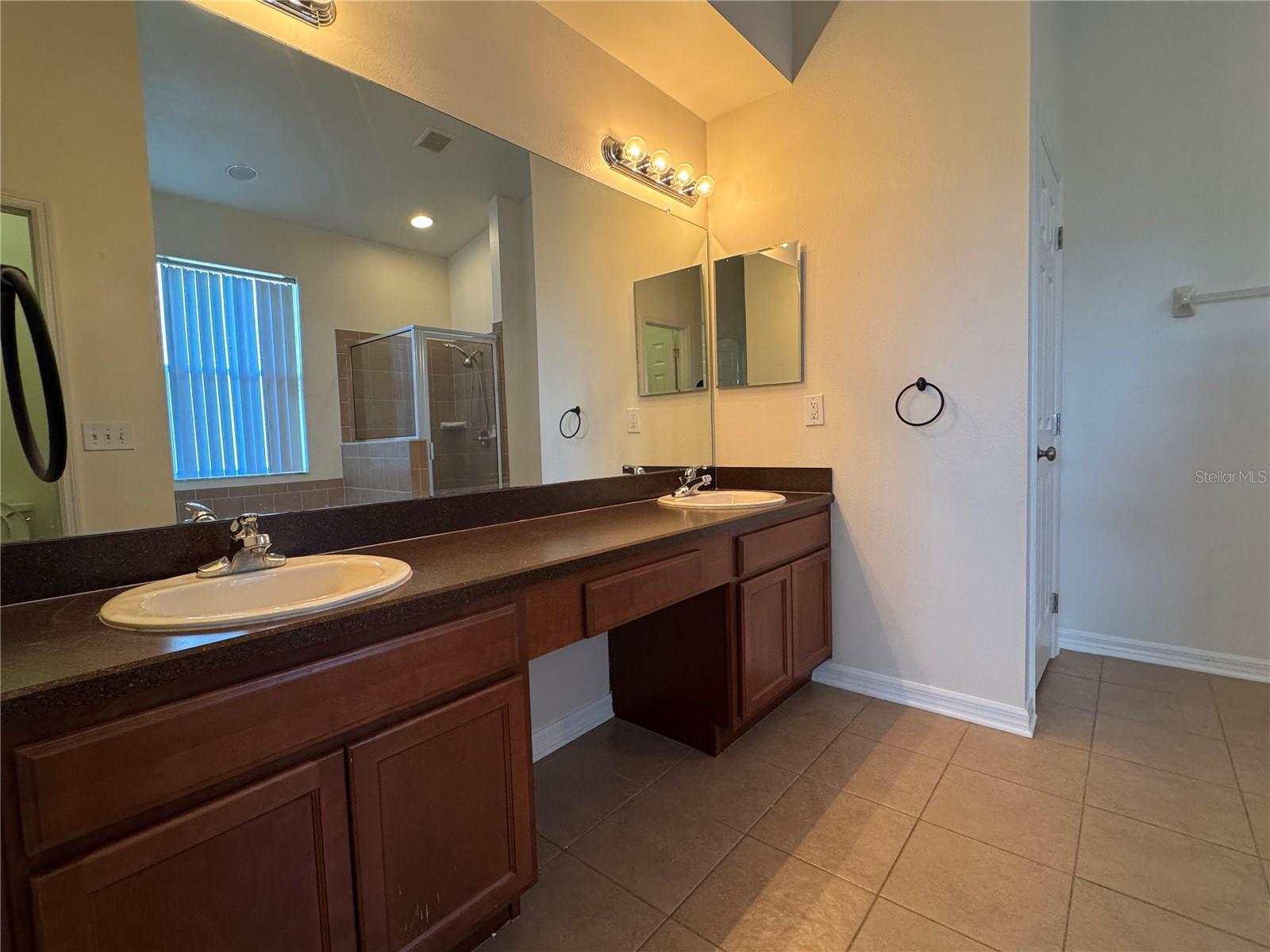 KINGSWAY PH 2 - Residential Lease