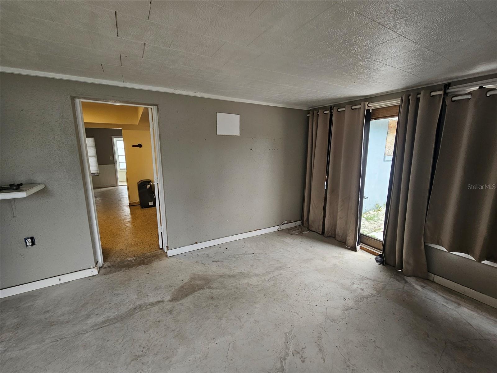 PINE SHORES ESTATE 3RD ADD - Residential