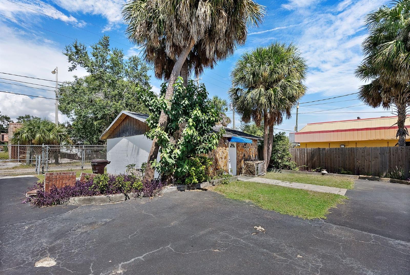 CHILDS PARK - Commercial Sale