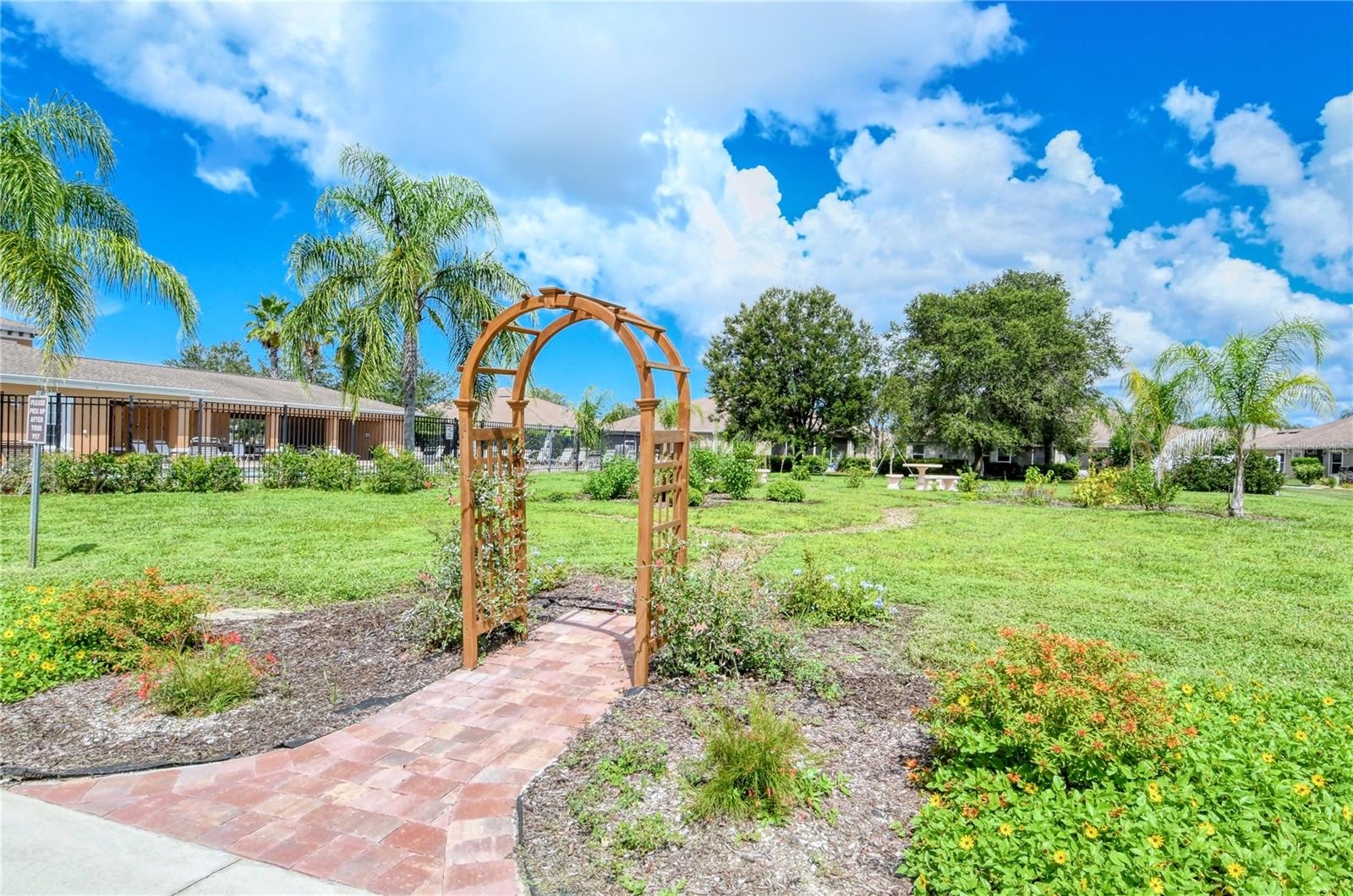 VENTURA VILLAGE - Residential