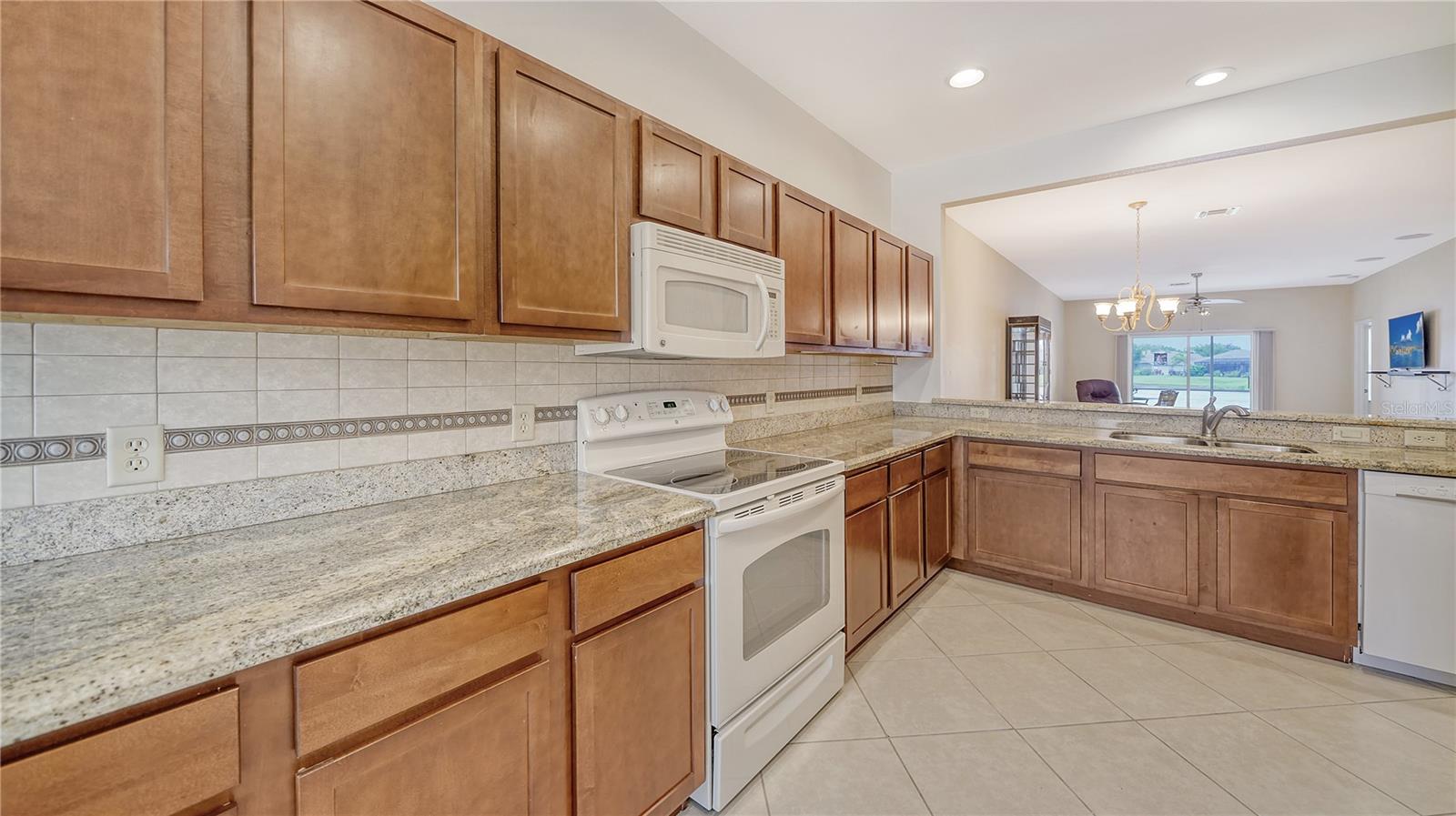 VENTURA VILLAGE - Residential