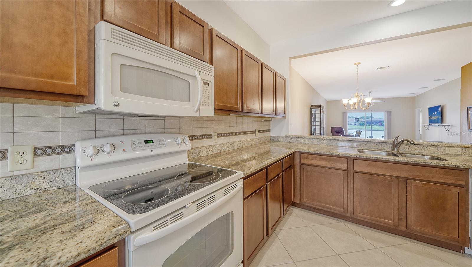 VENTURA VILLAGE - Residential