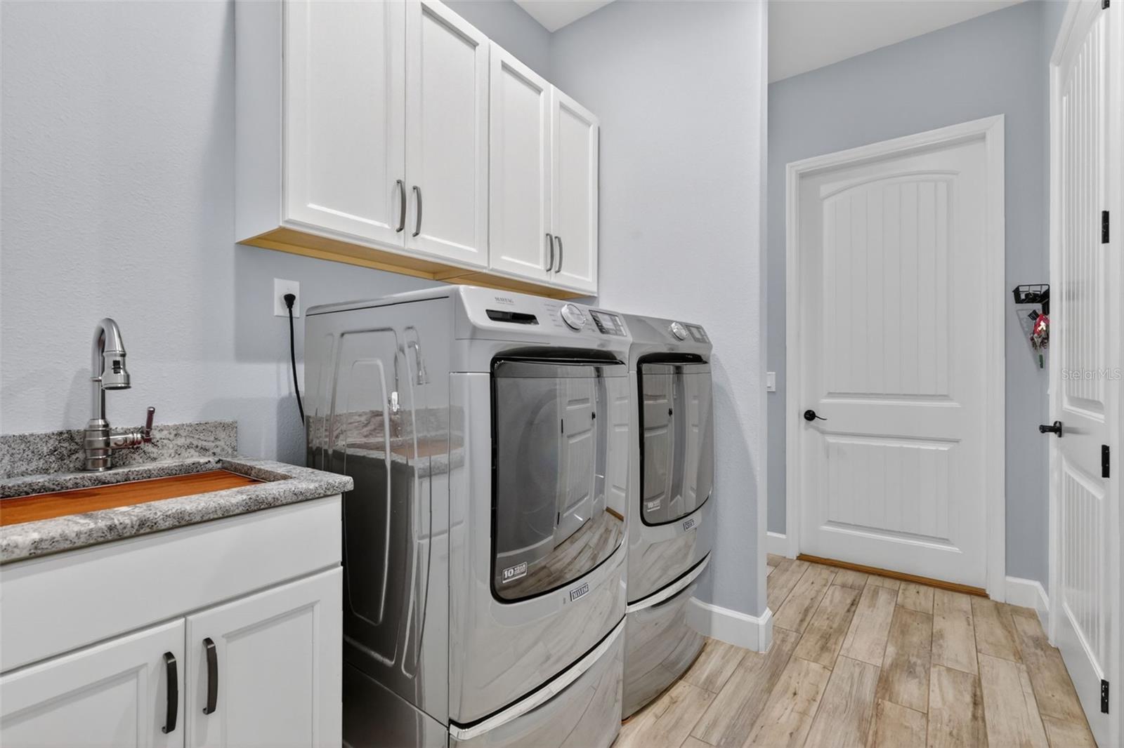 OAK HILL - Residential