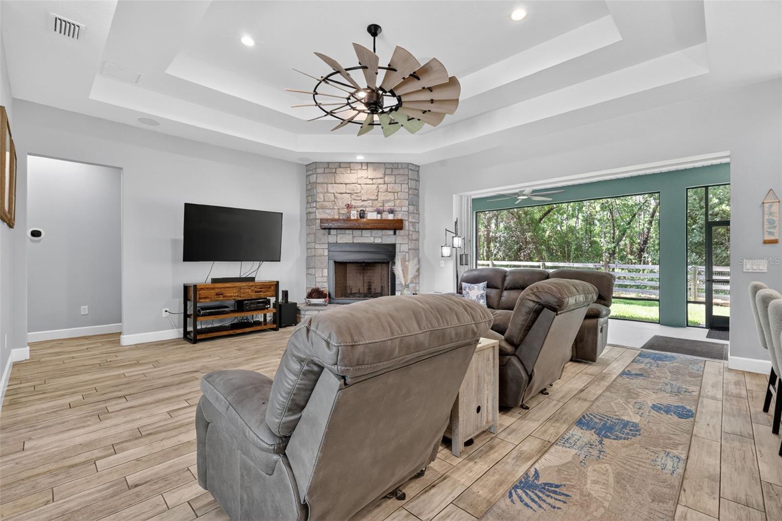 OAK HILL - Residential