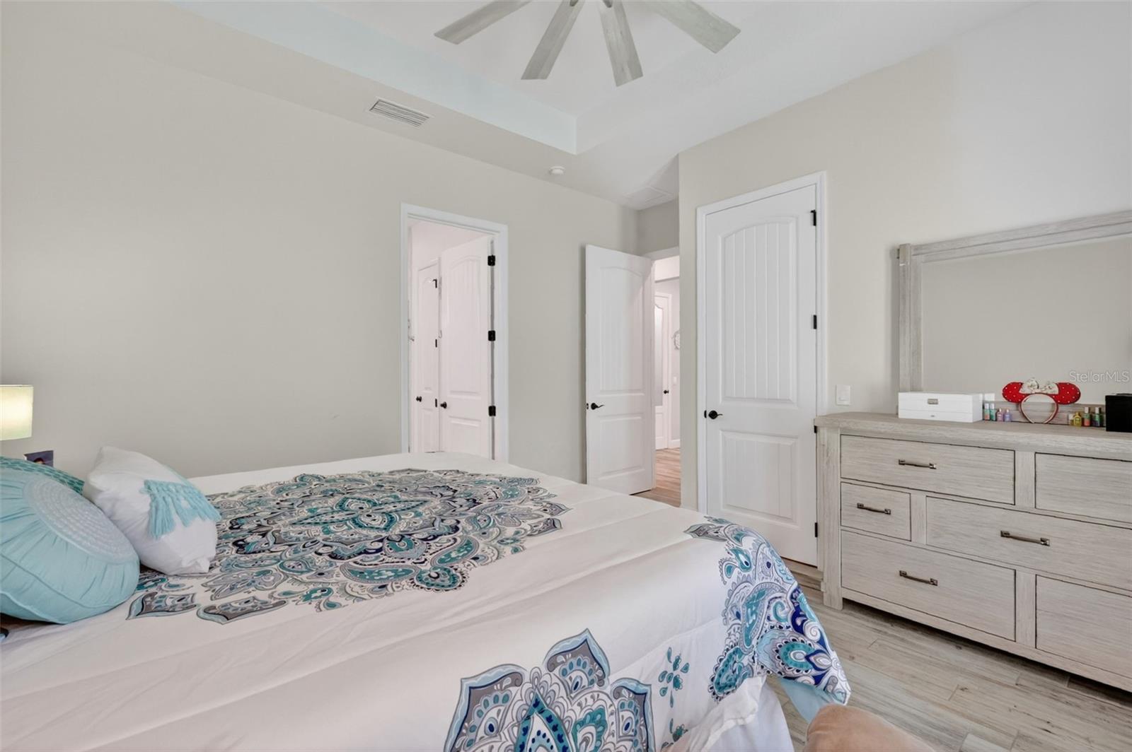 OAK HILL - Residential