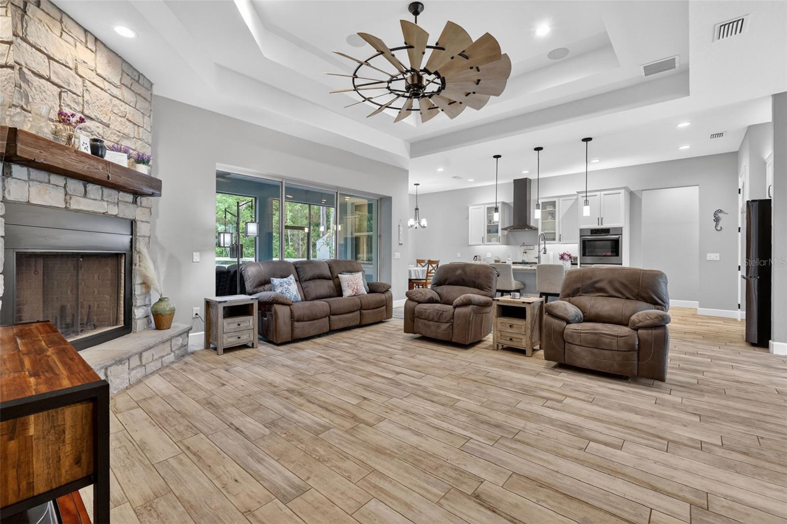 OAK HILL - Residential