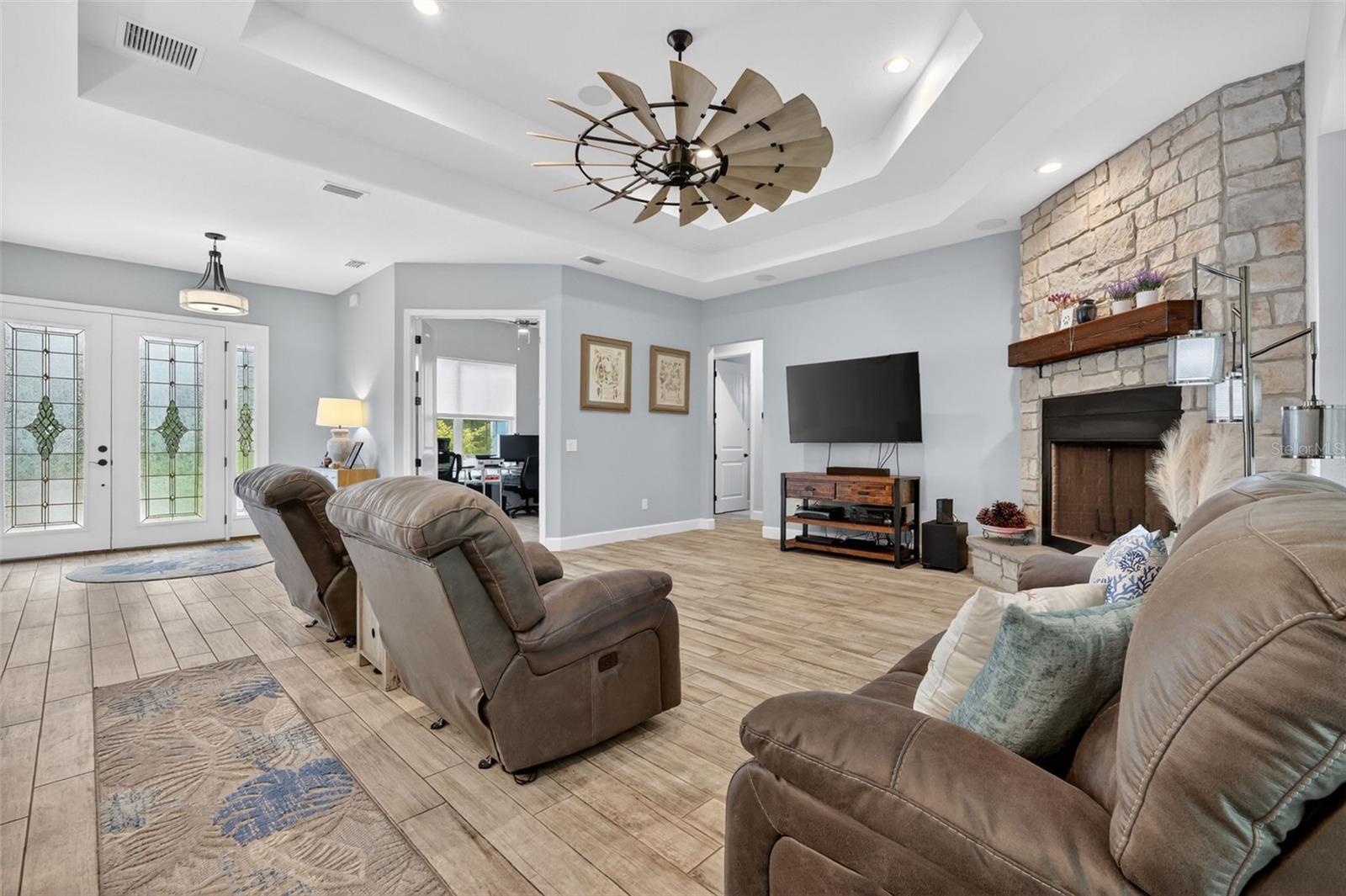 OAK HILL - Residential