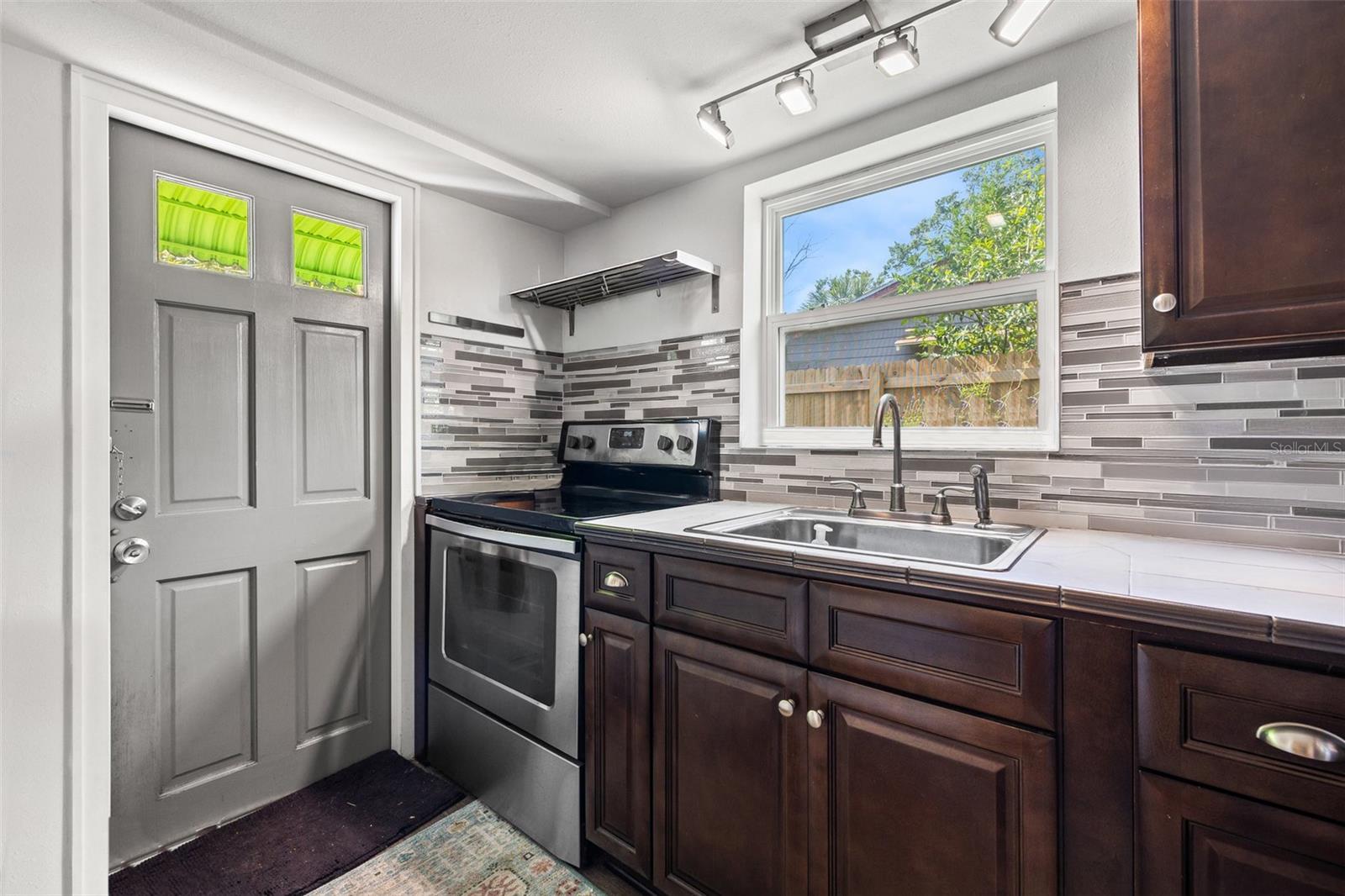 SOUTH SHORE PARK - Residential Lease