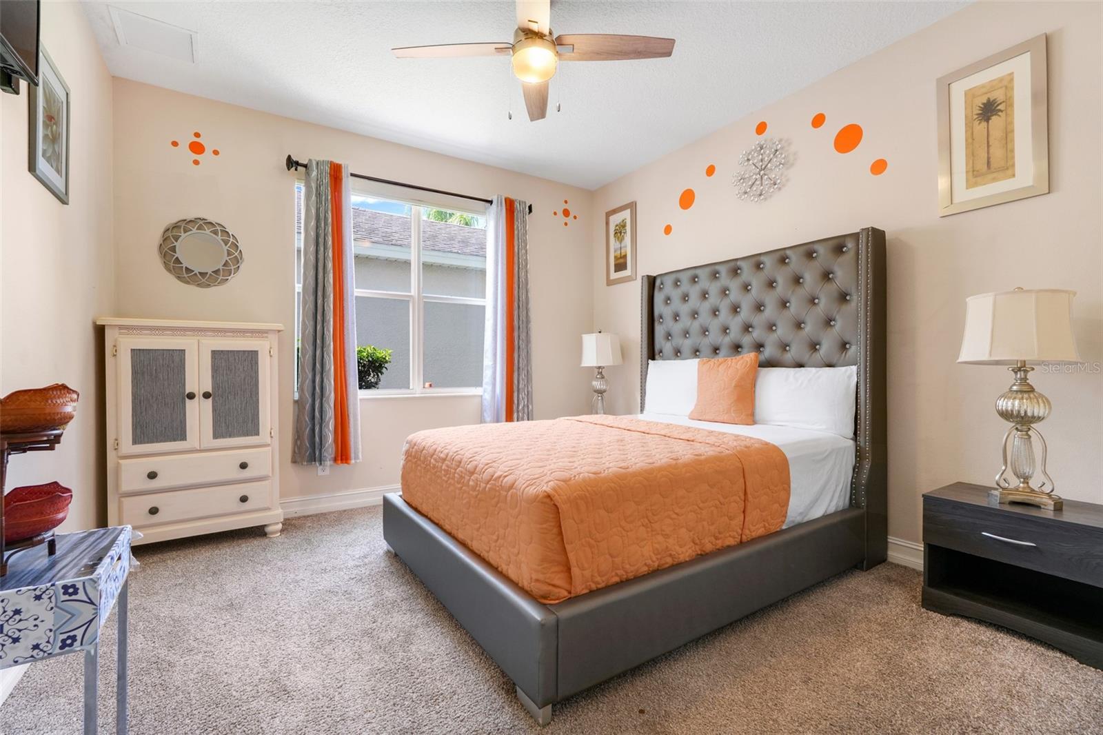 CALABAY PARC - Residential Lease