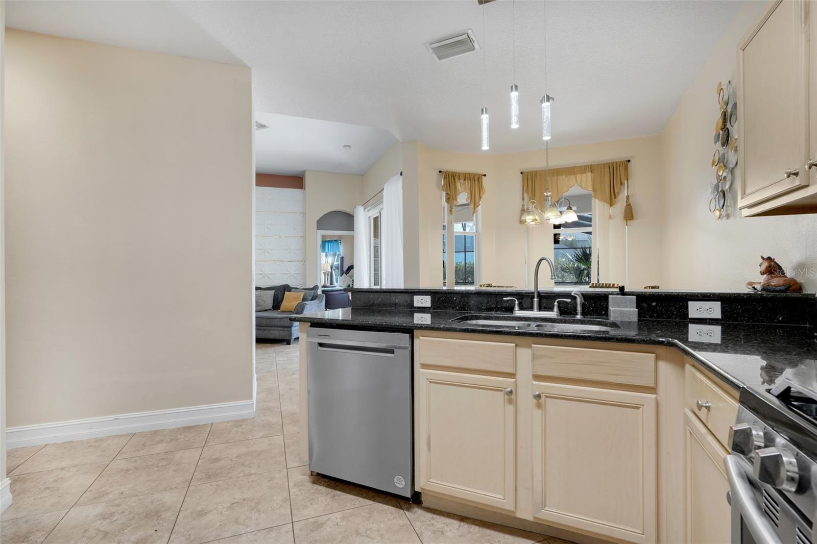 CALABAY PARC - Residential Lease