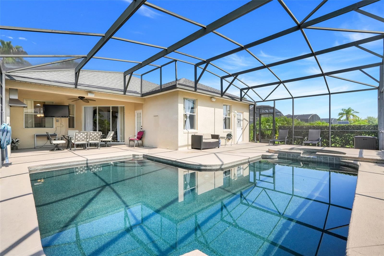 CALABAY PARC - Residential Lease