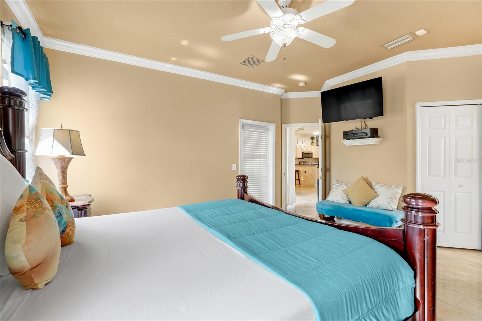 CALABAY PARC - Residential Lease
