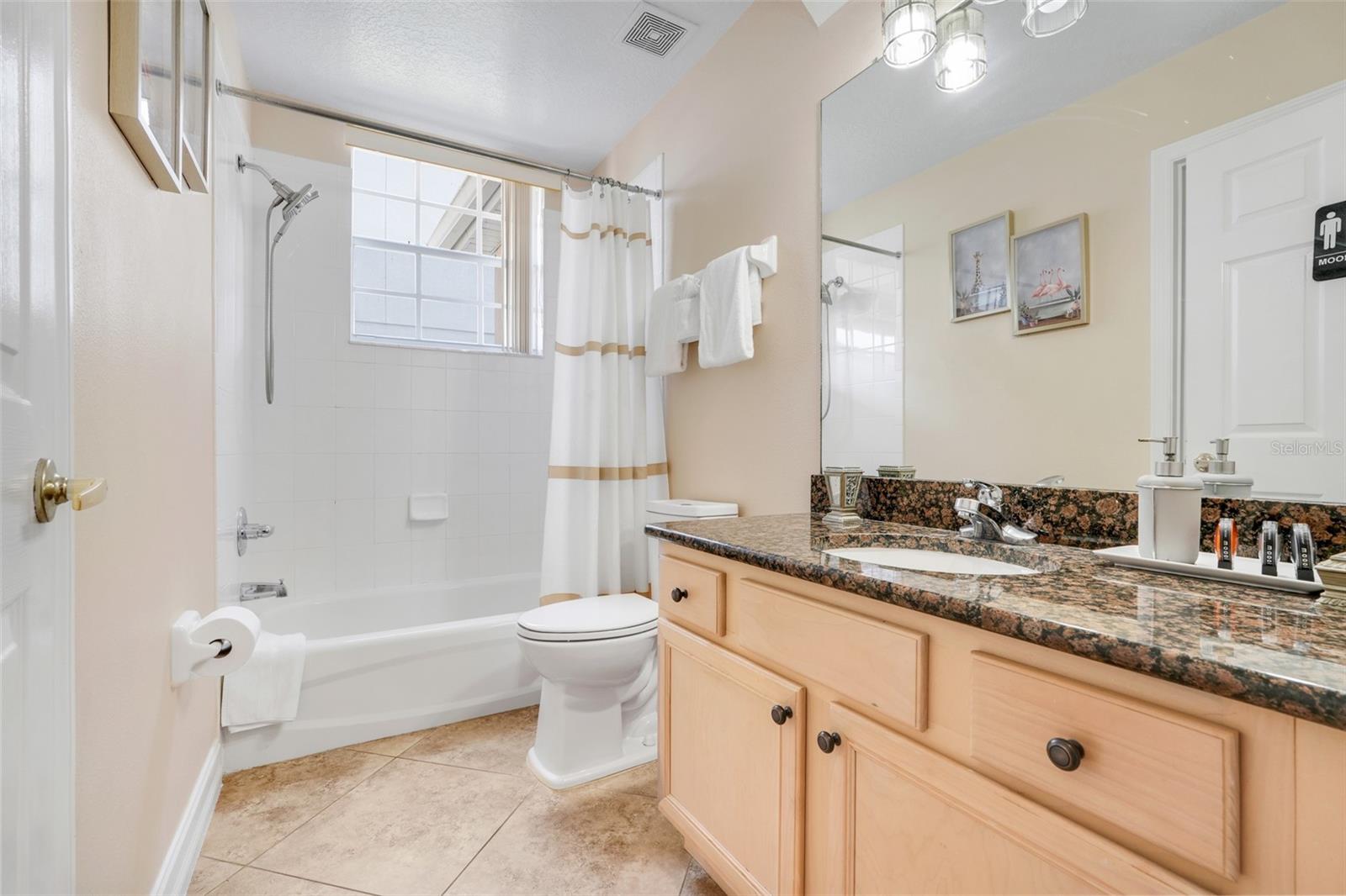 CALABAY PARC - Residential Lease