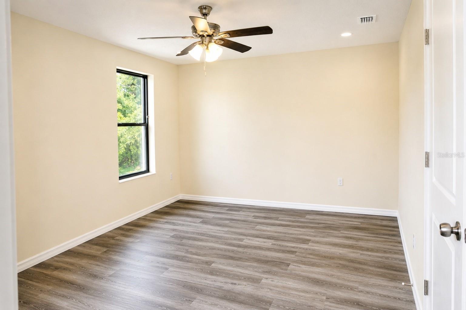 GARDENS/DIANA NORTH BLDG 2 - Residential