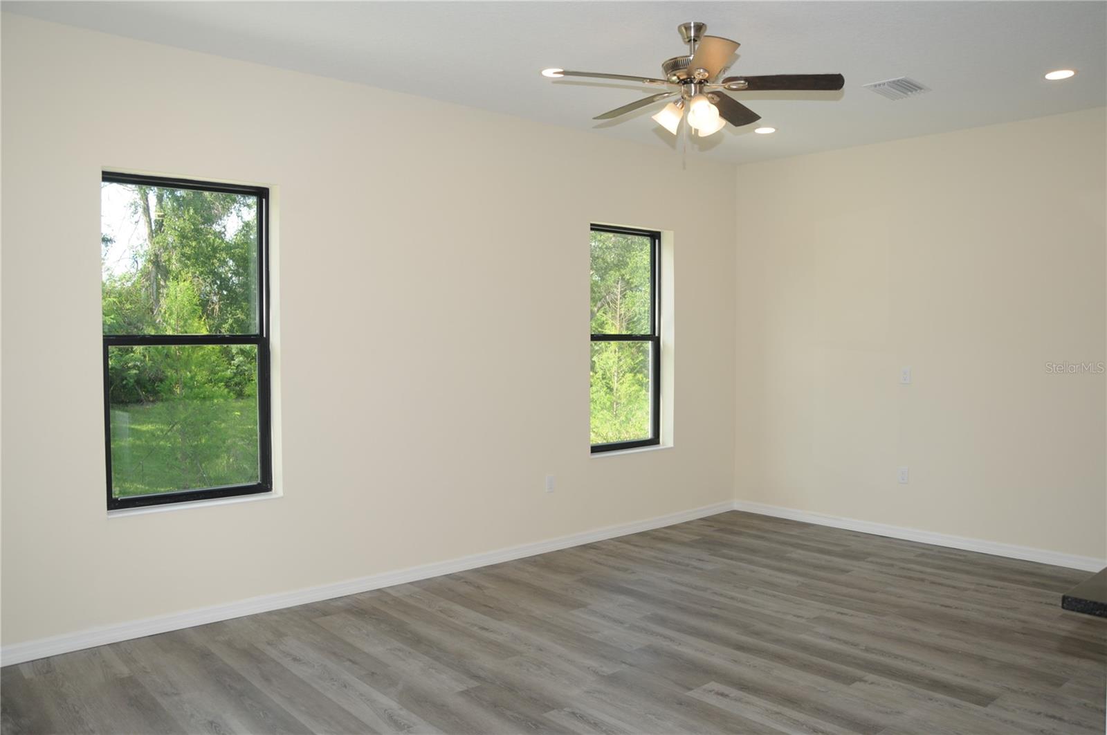 GARDENS/DIANA NORTH BLDG 2 - Residential
