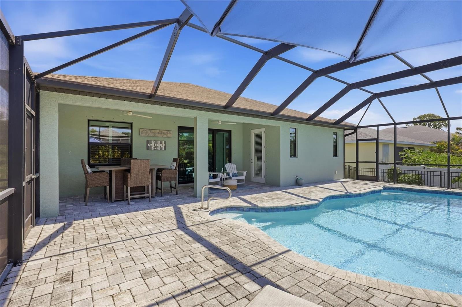 ROTONDA LAKES - Residential