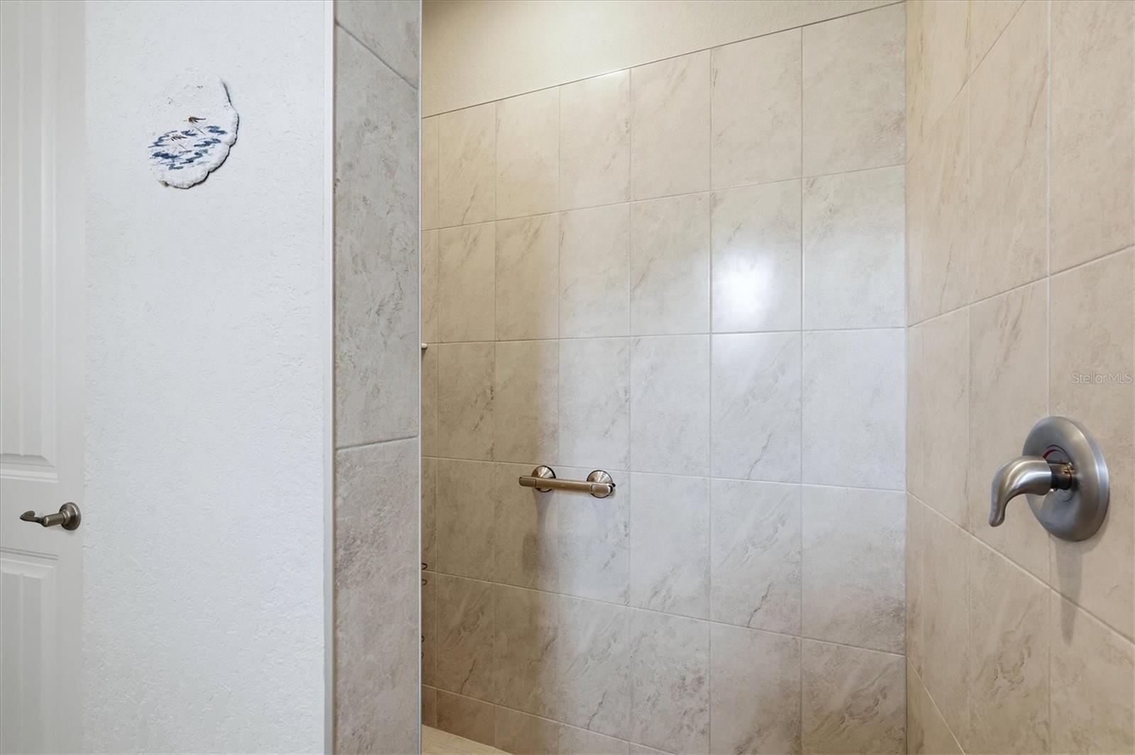 ROTONDA LAKES - Residential
