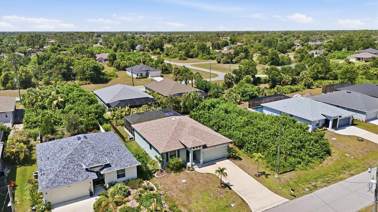 ROTONDA LAKES - Residential
