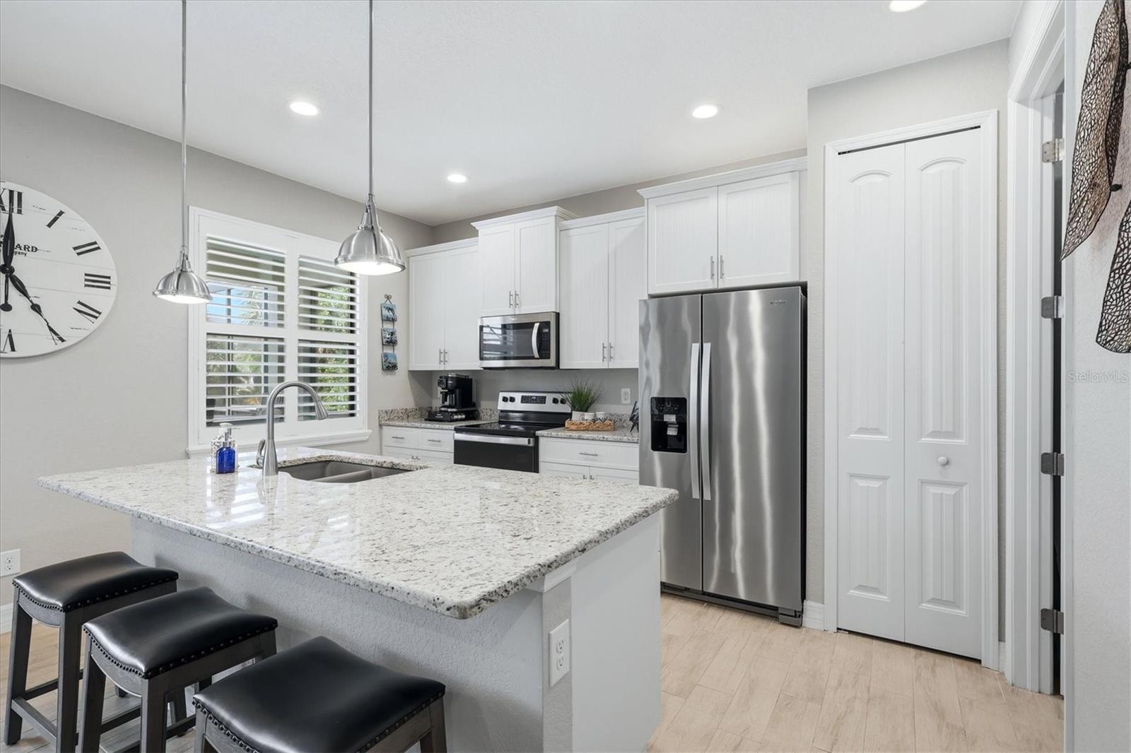 ROTONDA LAKES - Residential