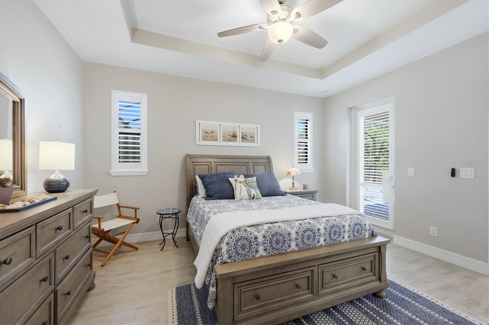 ROTONDA LAKES - Residential