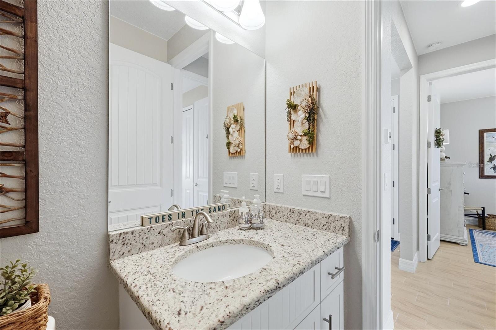 ROTONDA LAKES - Residential