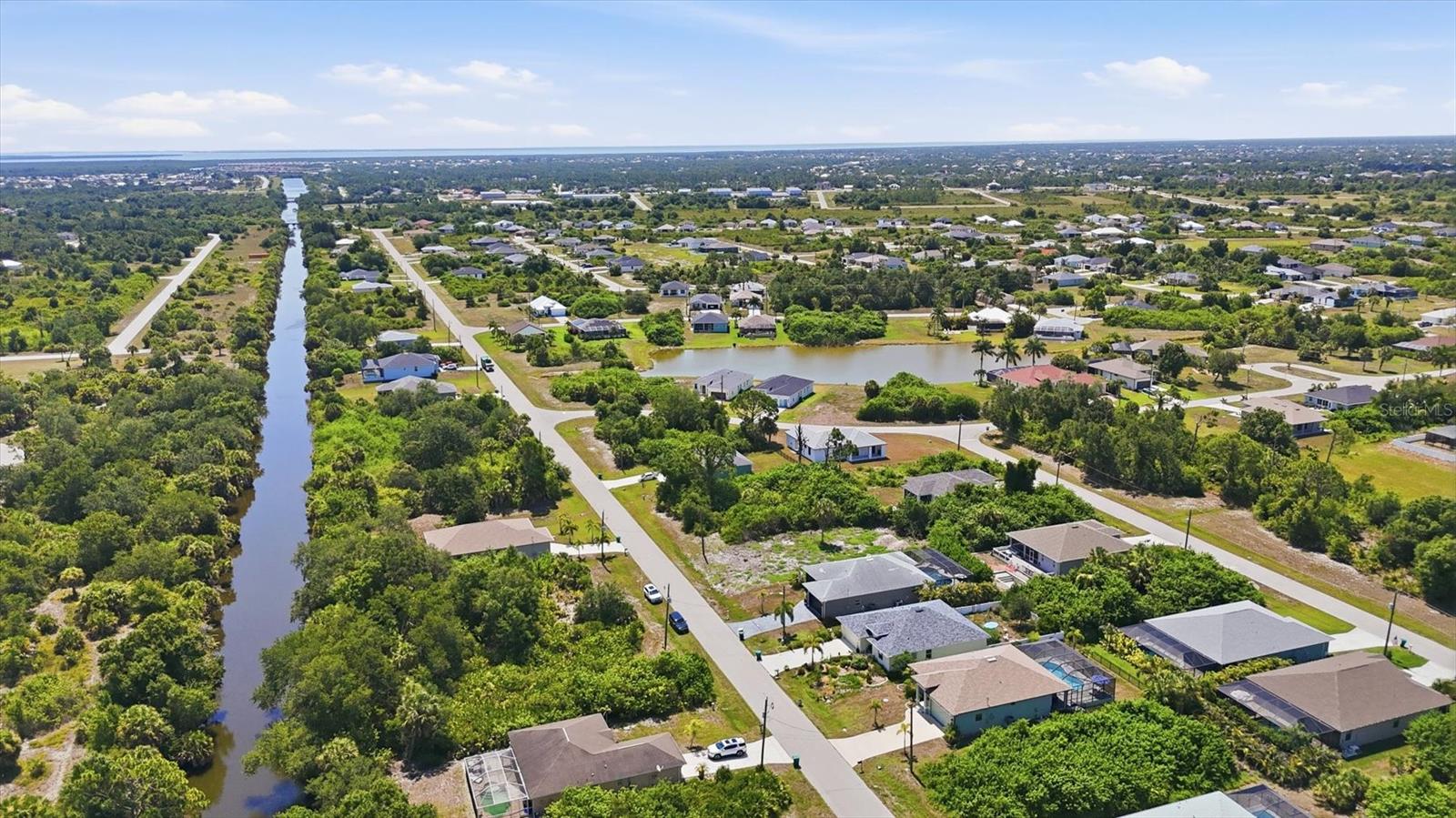ROTONDA LAKES - Residential