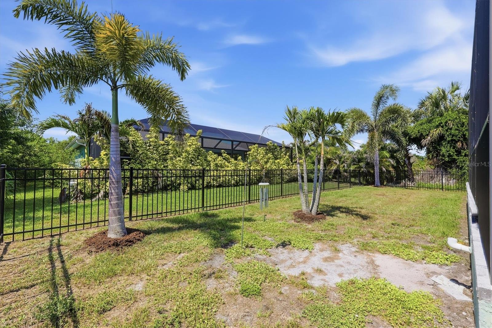 ROTONDA LAKES - Residential