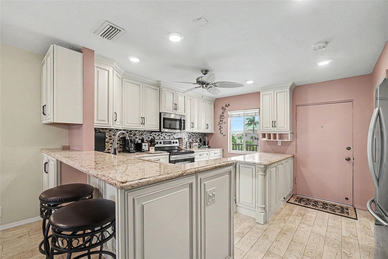 SUNRISE COVE SEC 4 - Residential