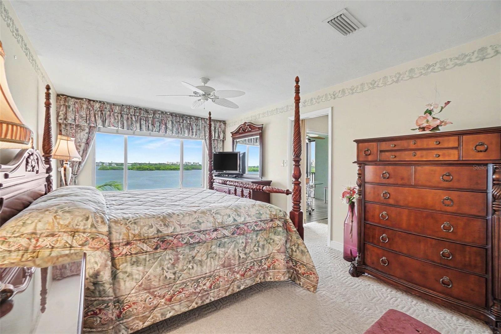 SUNRISE COVE SEC 4 - Residential