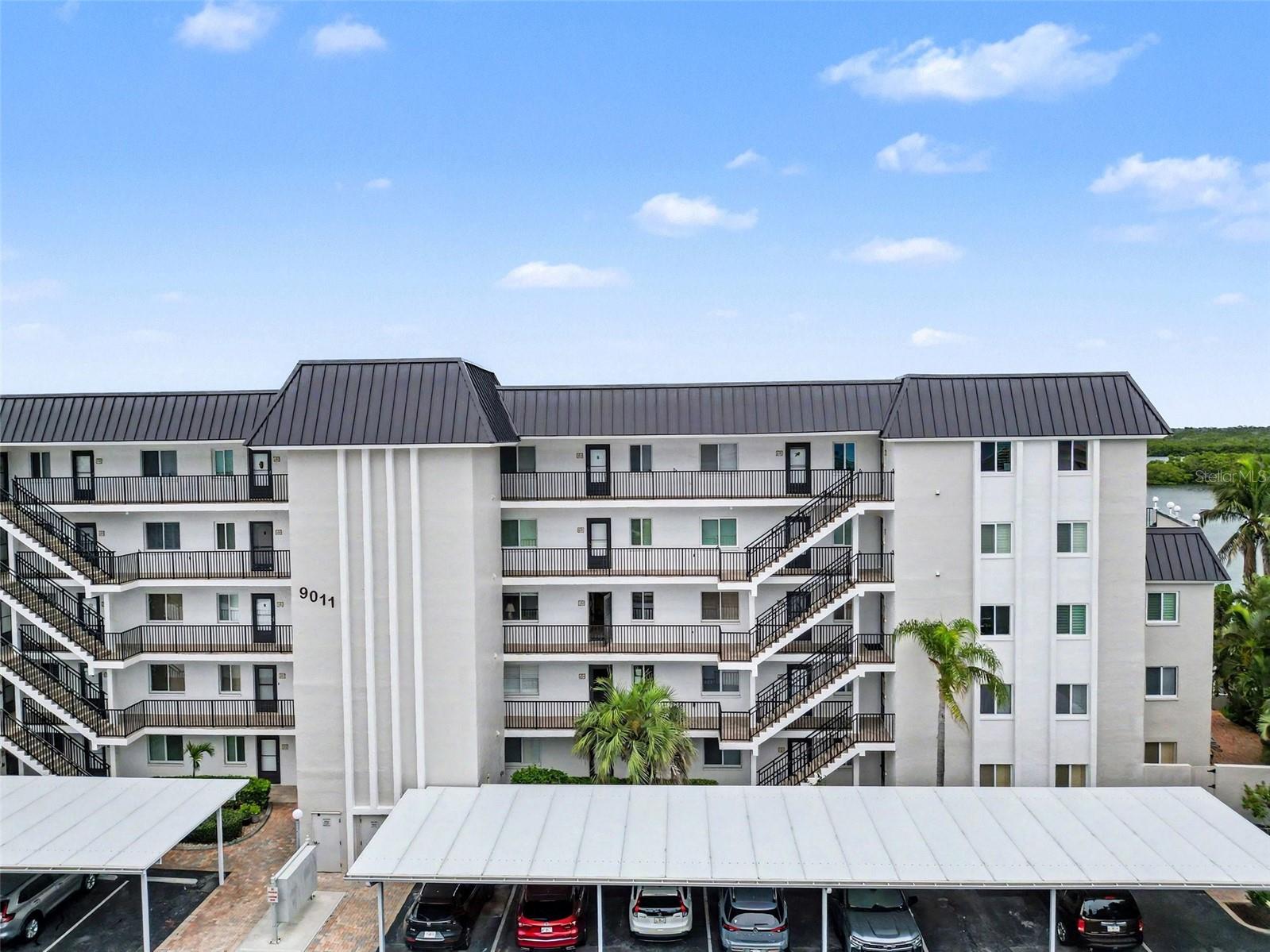 Experience the best of Siesta Key living in this beautifully updated 2 bedroom, 2 bath condo on the 3rd floor of Sunrise Cove. Offered turnkey furnished, this inviting residence is ready for you to move right in and start enjoying the island lifestyle. Take in stunning back bay views and enjoy the unbeatable location directly across from Turtle Beach and Park, where you’ll find boat, kayak, and canoe launches, a playground, and a convenient trolley stop. Sunrise Cove offers an exceptional lineup of amenities, including two community pools, a fitness center, tennis and pickleball courts, kayak and bike storage, bayside BBQ grills, and picnic areas overlooking the water. Boat lovers will appreciate the boat slips available for rent with water and electric hookups. The community also features a full-time onsite facility manager and maintenance manager for added peace of mind. Step outside and enjoy the convenience of Turtles Pub & Café, Turtles Restaurant, and a nearby marina, all just next door. Just down the road, indulge in waterfront dining at Ophelia’s on the Bay, one of Sarasota’s most beloved dining destinations. And of course, you’re moments away from world-famous Siesta Key Beach, celebrated for its powdery quartz sand, sparkling water, and unforgettable sunsets.