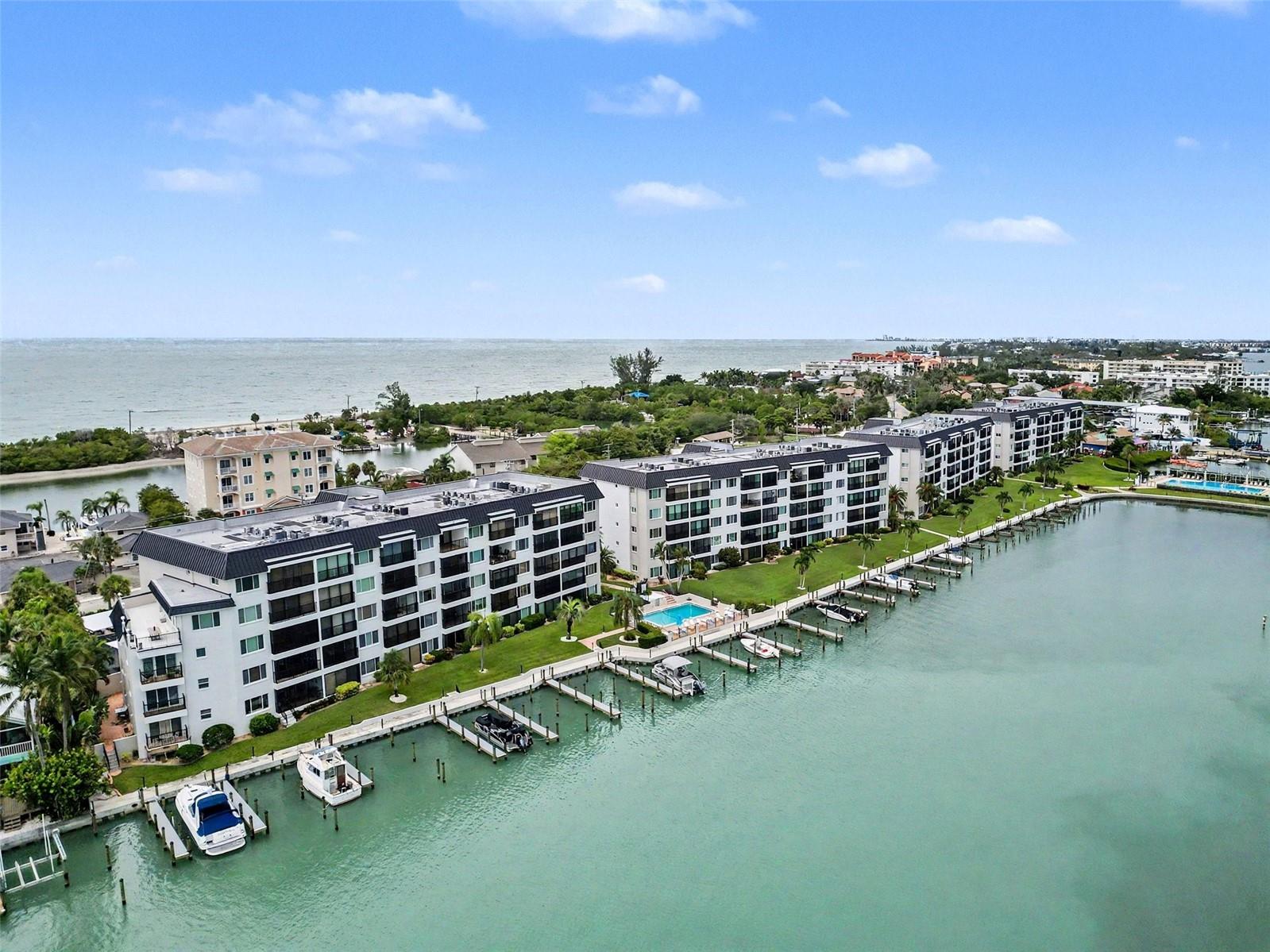 SUNRISE COVE SEC 4 - Residential