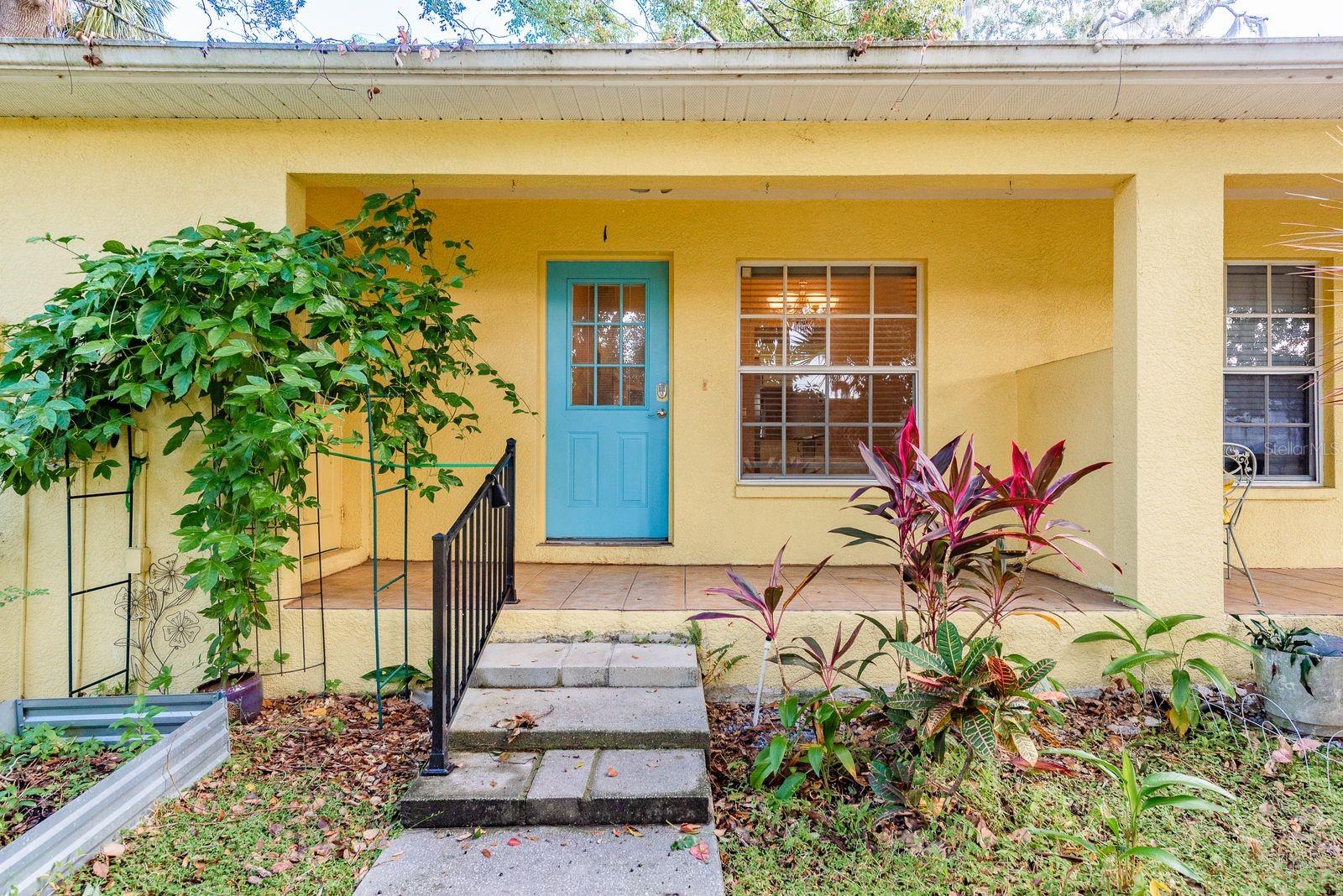 Updated 2-bedroom, 2-bath end-unit villa with a den (or optional office) in the heart of Oldsmar. This light-filled home features an open floor plan, renovated kitchen, vaulted ceilings, spacious bedrooms, and a versatile den that can serve as a home office, guest room, or possible third bedroom. Additional highlights include a separate laundry room with washer and dryer, private patio with sliding glass doors, and expansive yard space unique to this end unit, perfect for relaxing and entertaining. Conveniently located near R.E. Olds Park, Philippe Park, downtown Safety Harbor, shopping, dining, and outdoor recreation, with easy access to Tampa, Clearwater, and St. Petersburg.