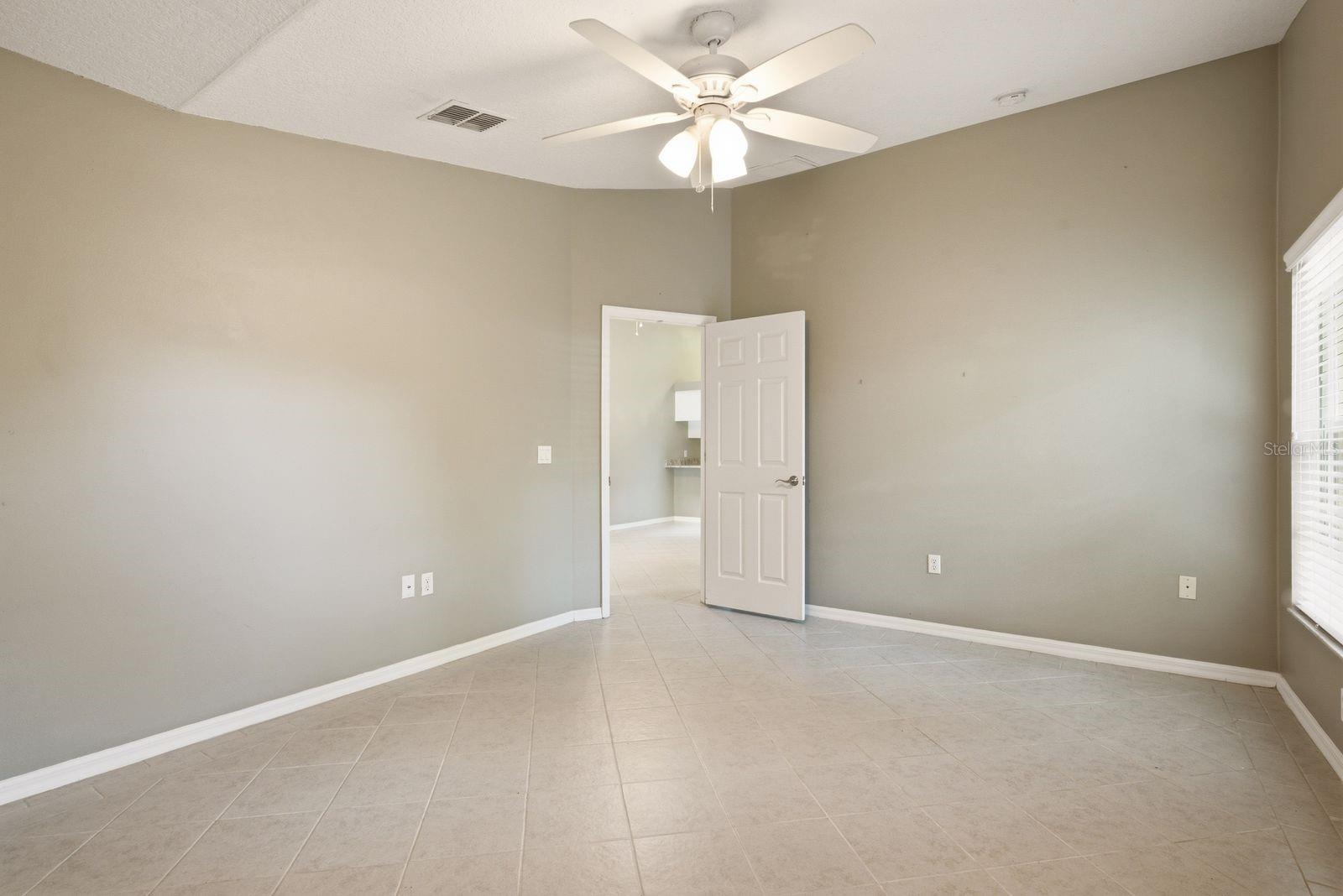 BAYVIEW VILLAS CONDO - Residential Lease