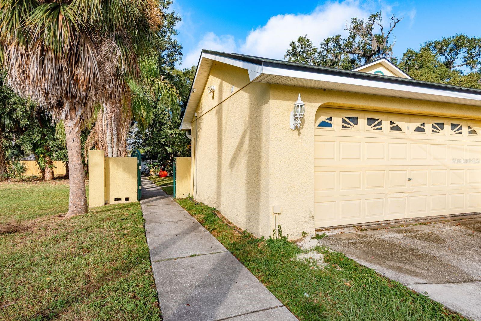 BAYVIEW VILLAS CONDO - Residential Lease