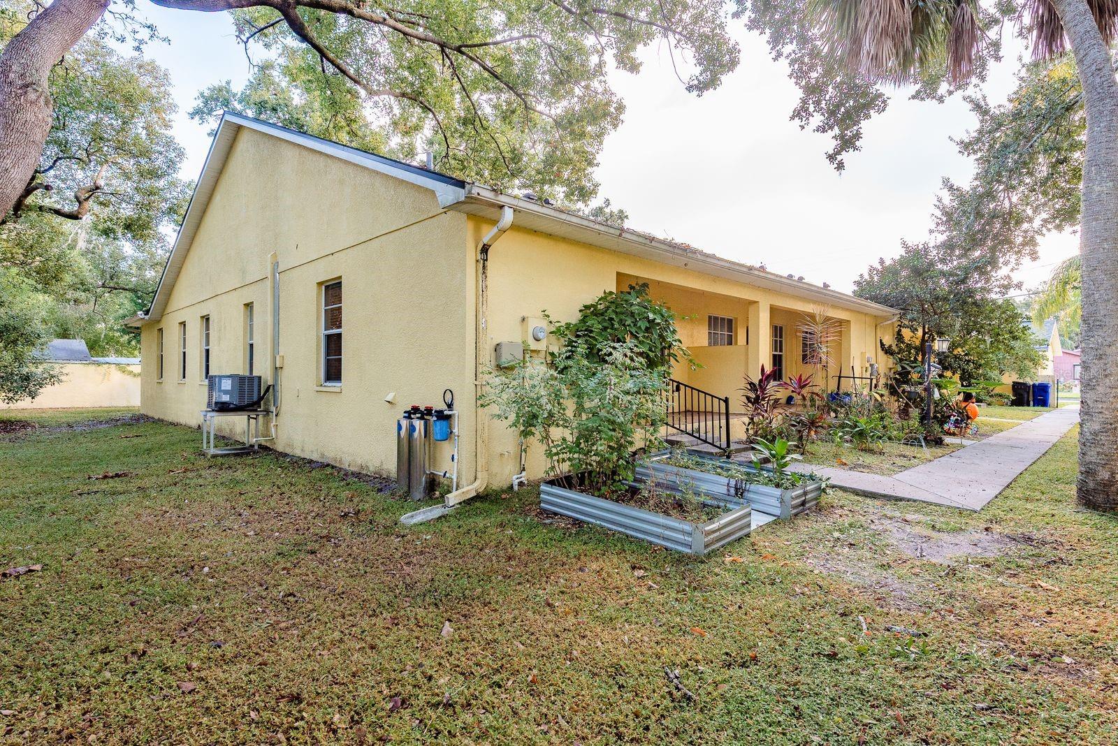 BAYVIEW VILLAS CONDO - Residential Lease