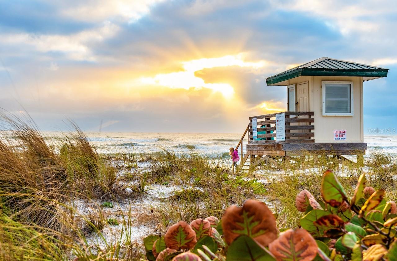 LONGBOAT KEY MOORINGS - Residential