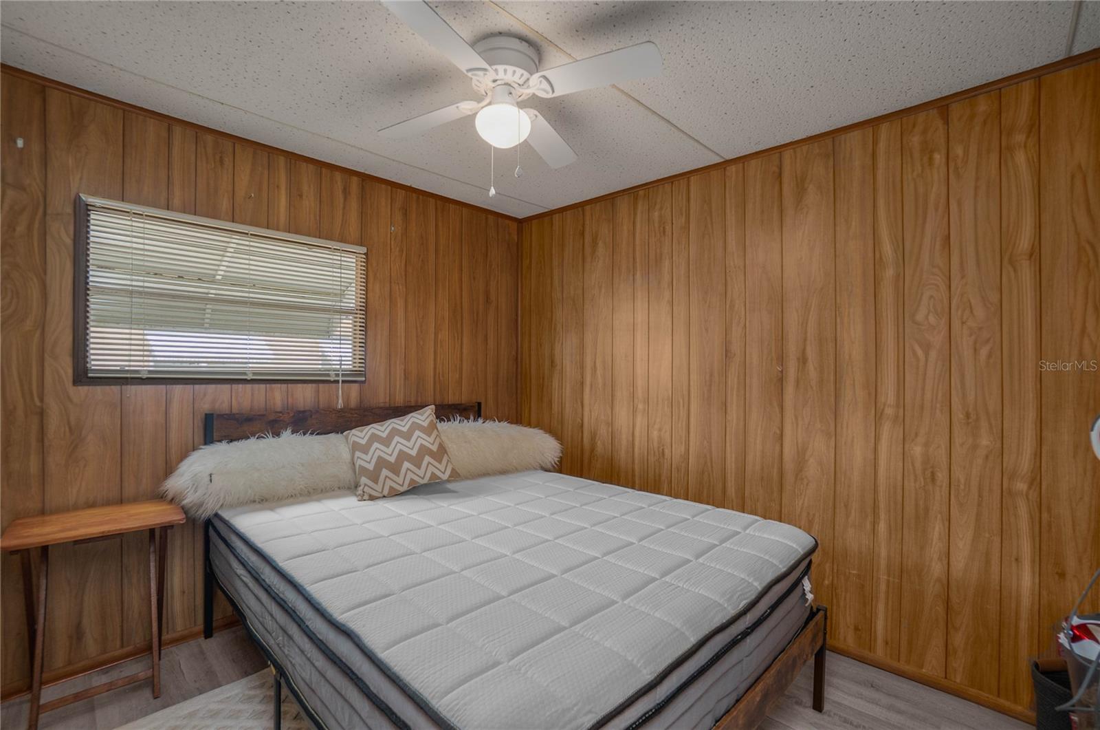 RIVER LAKES MANOR UNIT 01 - Residential