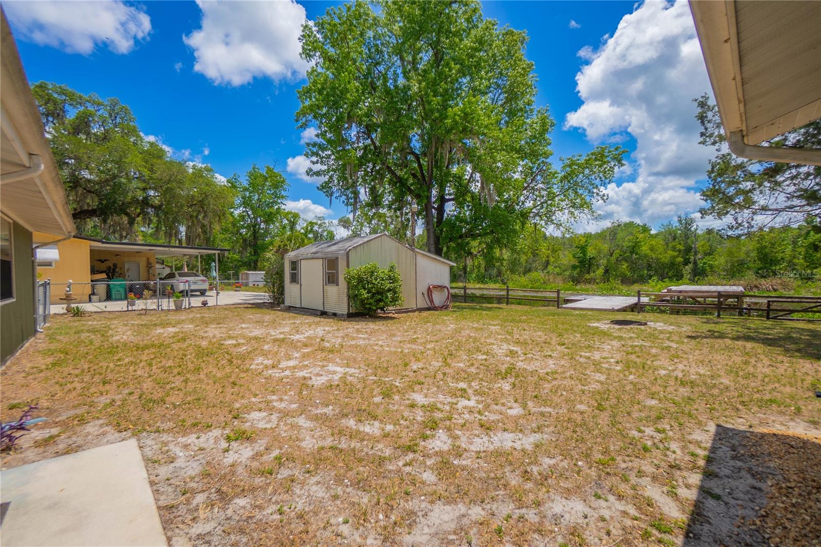 RIVER LAKES MANOR UNIT 01 - Residential